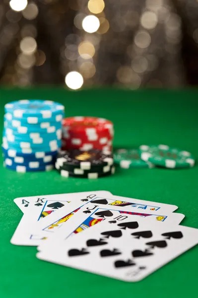 jitu slot platform showing live-dealer table, football market, and slot games